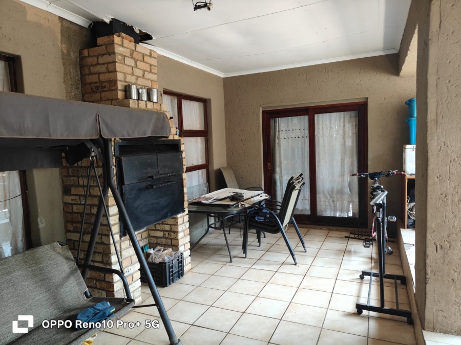 4 Bedroom Property for Sale in Promosa North West